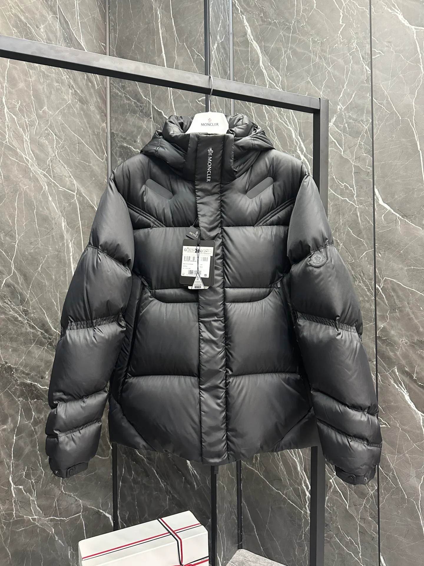 ⬆️Moncler Jarama . . . (⚠️90 . . NFC ） Jarama ， 。Jarama ， 。 ， 。 • • • • • • • • • • Size：1-5 .(⚠️ / )